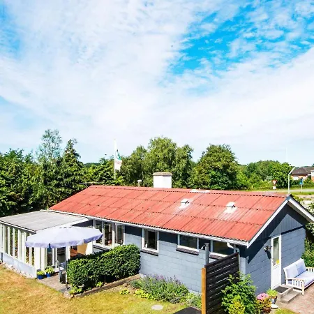 Holiday Home Juelsminde Lxxv *